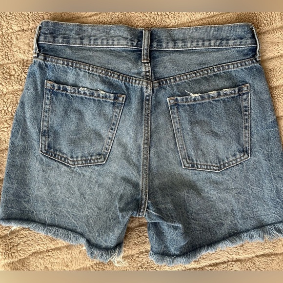 Cutoffs Shorts Long Denim Old Navy High Waist Distressed Raw Hem 3” Length SZ: 6 - Picture 5 of 7